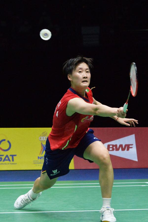 免在中后场 免在中后场